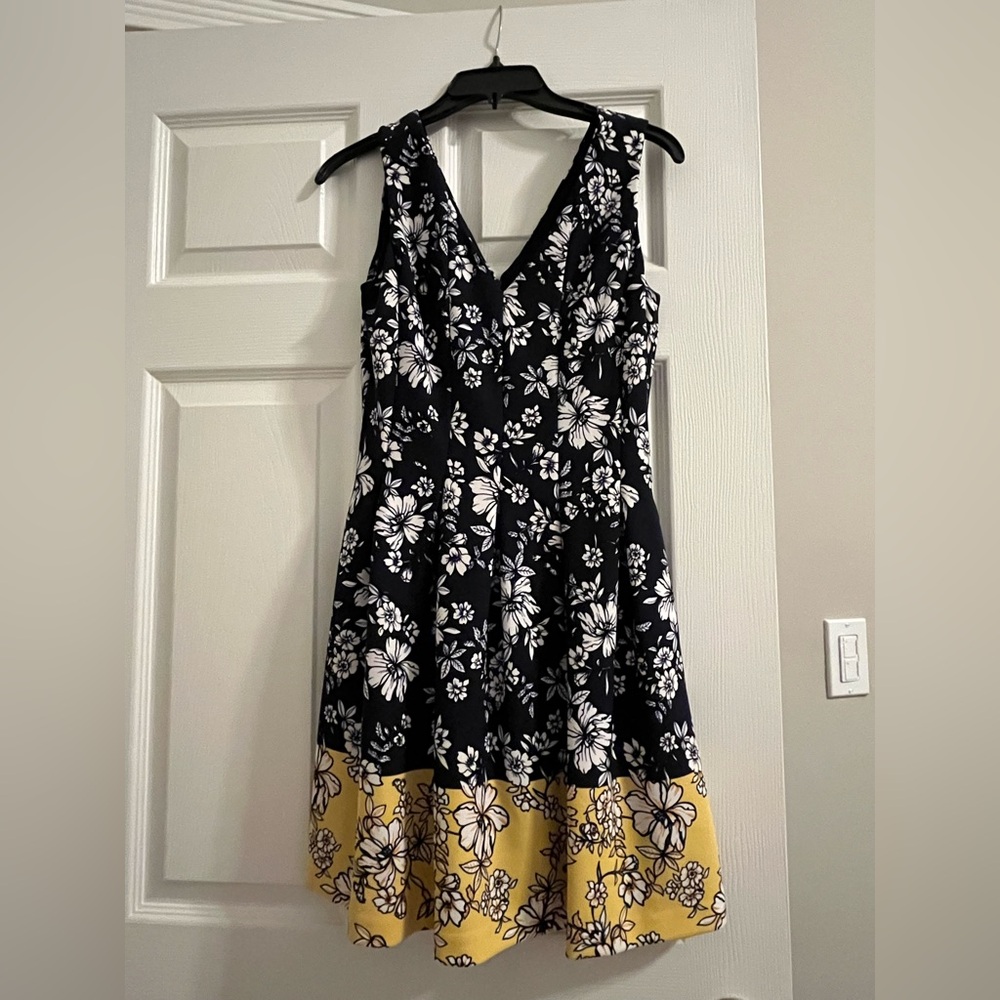 Vince Camuto Floral Print Pleated Fit & Flare Dress with pockets